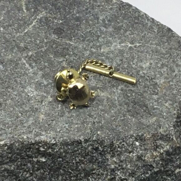 Vintage Tie Tack Dual Textured Turtle Tortoise Gold Tone Estate - Picture 2 of 5